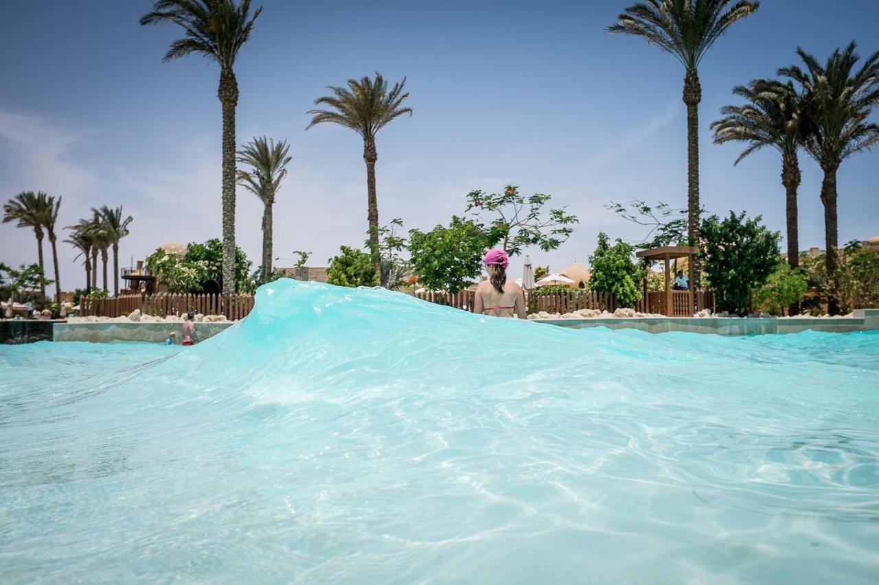 Grand Waterworld Makadi Family Star - Couples And Families Only Hotel Hurghada Eksteriør billede The Wave at the El Alamein Water Park