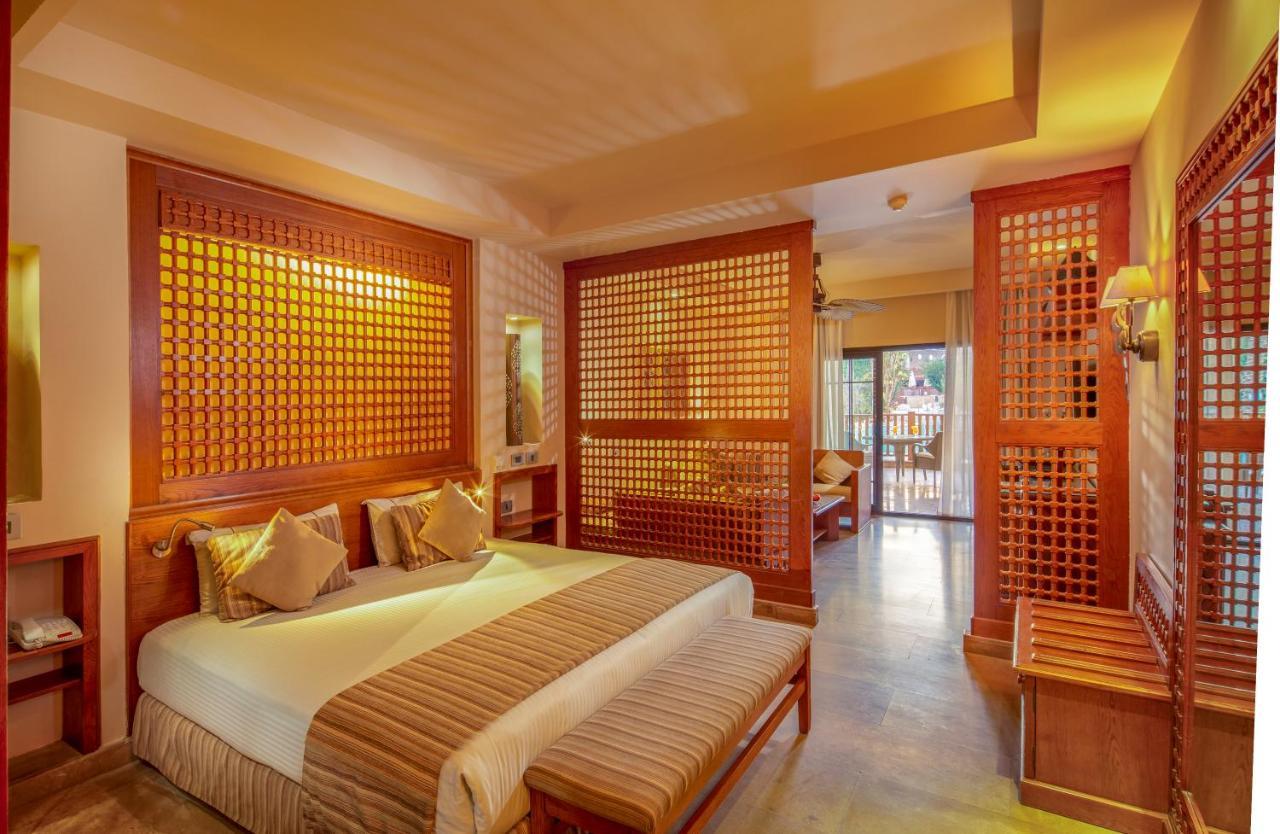 Grand Waterworld Makadi Family Star - Couples And Families Only Hotel Hurghada Eksteriør billede A room at the resort