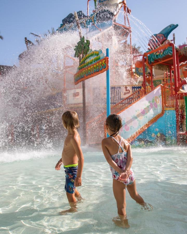Grand Waterworld Makadi Family Star - Couples And Families Only Hotel Hurghada Eksteriør billede Splash Island