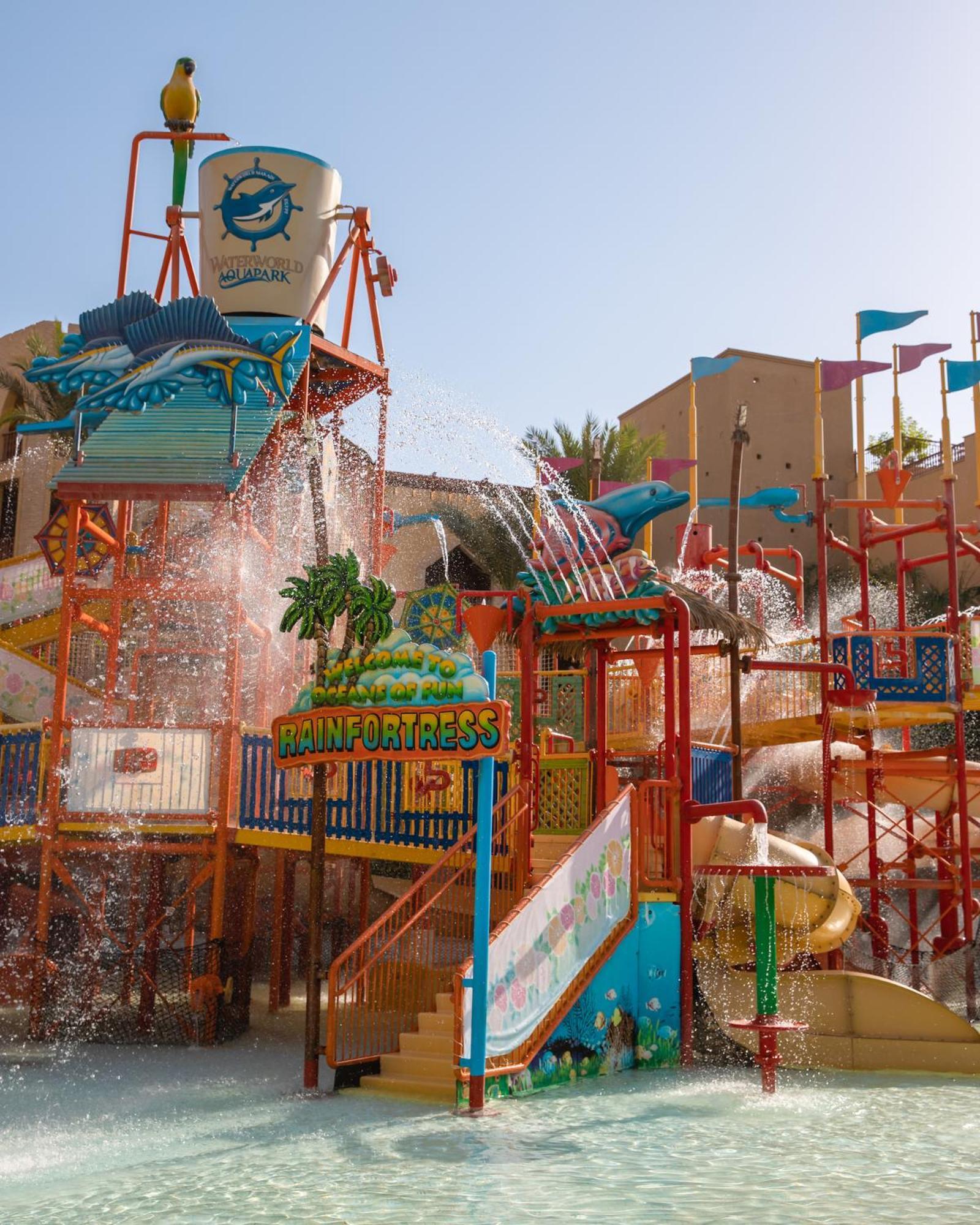 Grand Waterworld Makadi Family Star - Couples And Families Only Hotel Hurghada Eksteriør billede The Wild Wild West Water Park